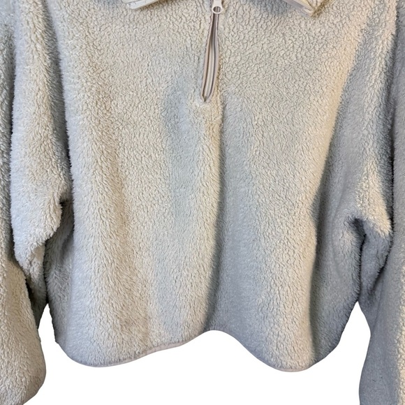 H&M Cream Teddy Fleece Textured Fabric Cropped Oversized Size M Cozy Neutral - Picture 9 of 13